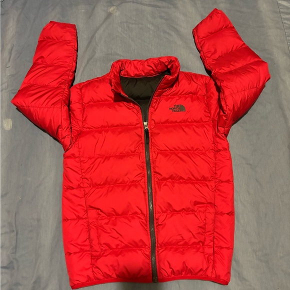 The North face puffer jacket great look pit pit 20 inch length 24 inch - Picture 1 of 4